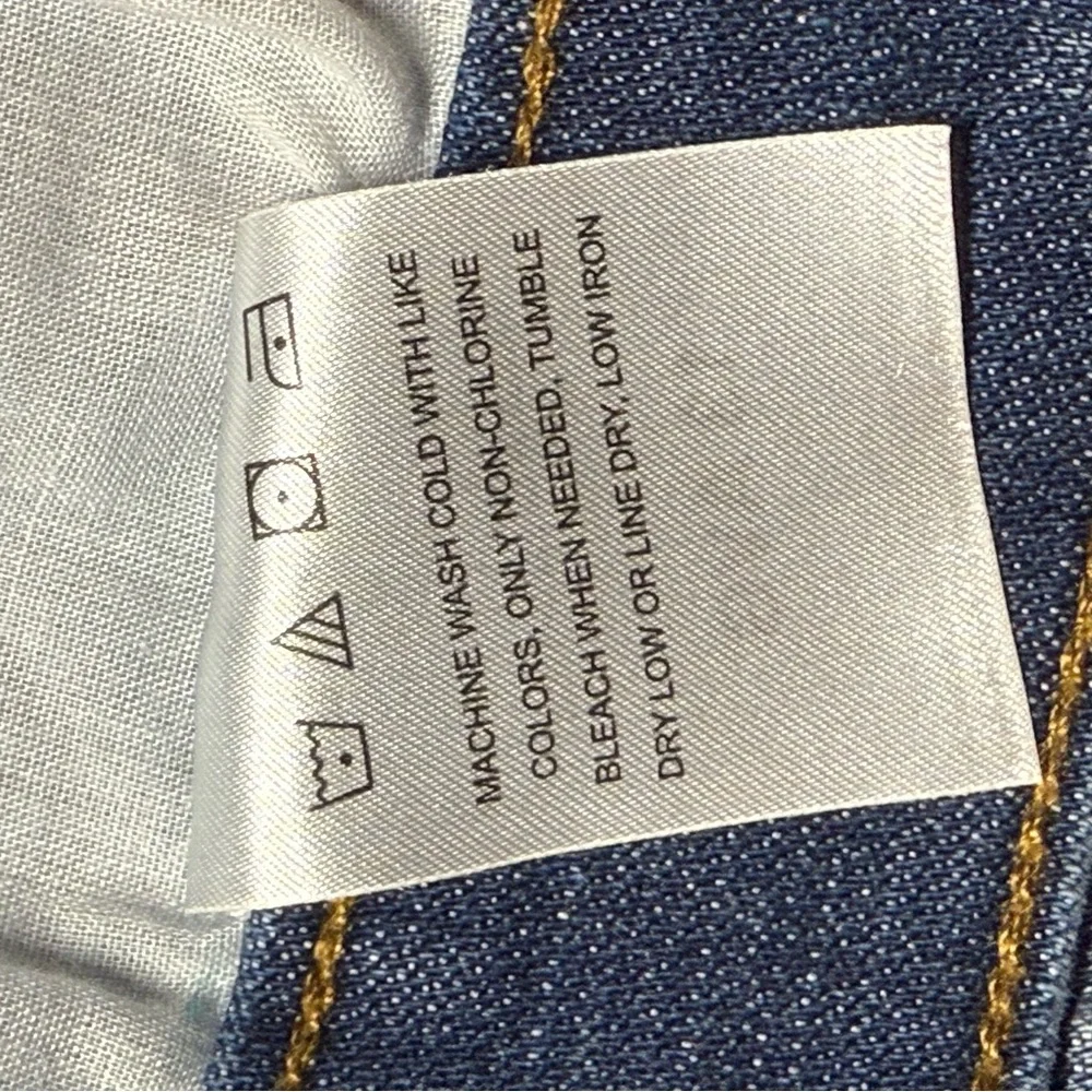 🏈 Wrangler Roll Tide Alabama Denim Cutoff Shorts Size 13 - Picture 8 of 8